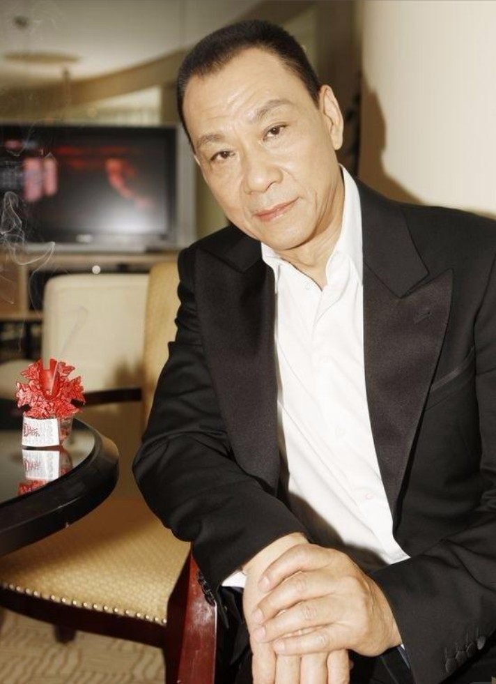 和妻子结婚40年的王学圻，为离婚2次对簿公堂，如今觉得愧对儿子
