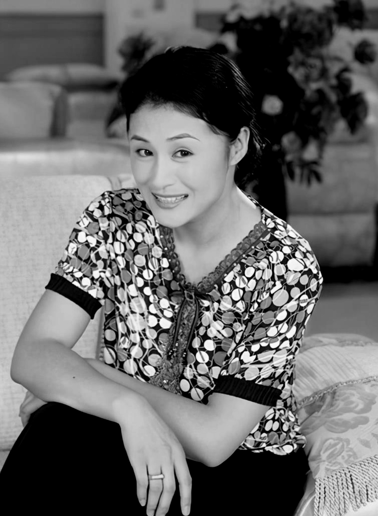 于月仙个人资料简介 “谢大脚”：一生无子女，拯救患病弟弟，丈夫决定不会再娶
