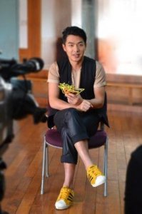​李威个人资料，李威台湾微博