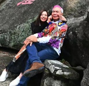 ​猎艳女星的风流富豪：换肾、破产、娶小 36 岁娇妻