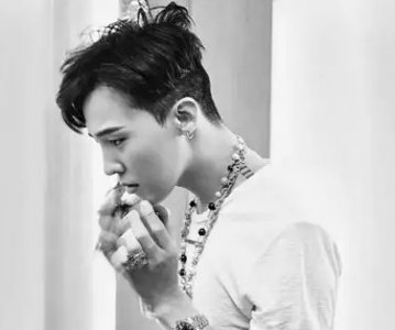 ​bigbang的权志龙最火的歌叫什么名字，权志龙现在怎样不火了吗
