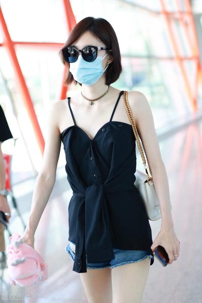 王丽坤曝伦敦写真照 