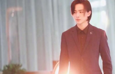 ​李栋旭为什么还不结婚 公布的女友是裴秀智