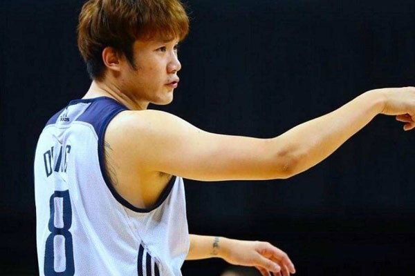 丁彦雨航怎么不打球了 NBA中看不到他的消息了
