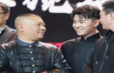 ​张云雷坠楼真相（当年张云雷为什么跳楼）