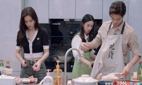 周也赖冠霖张婧仪陈星旭恋情曝光 娱乐圈95后小花事业心遭质疑