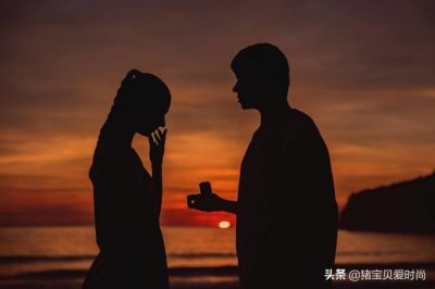 ​左右手戴戒指的含义（左手和右手戒指的戴法和寓意）