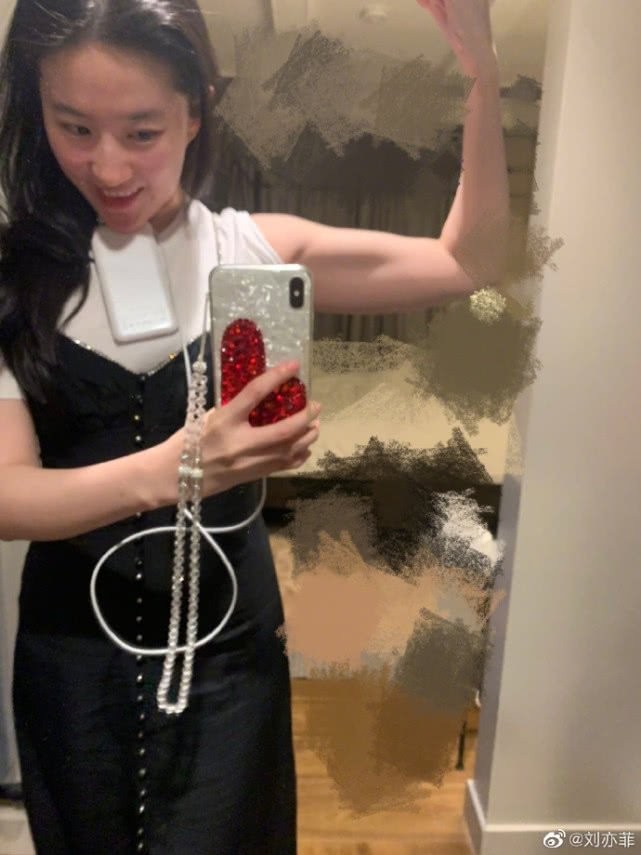 刘亦菲马甲线