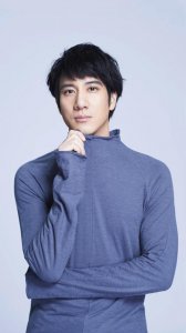 ​王力宏露面为女儿挑选生日礼物 台媒曝其现状凄惨