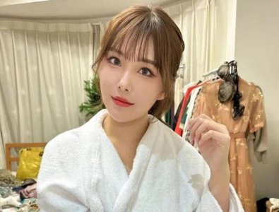 ​绘丽奈近况 好像是真红了