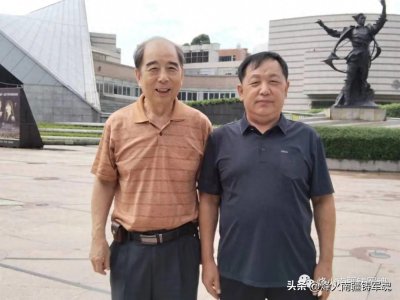 ​战友、战友亲如兄弟！