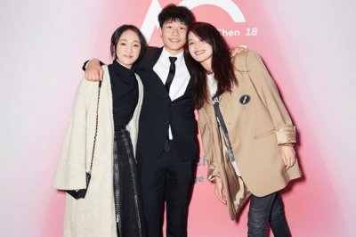 ​陈坤为儿子陈尊佑庆祝18岁生日 陈尊佑生母疑似曝光