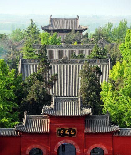 洛阳白马寺供奉的是什么佛