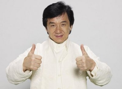 ​成龙自传揭秘众多“黑历史”，在书中坦言出轨，直言犯过的错