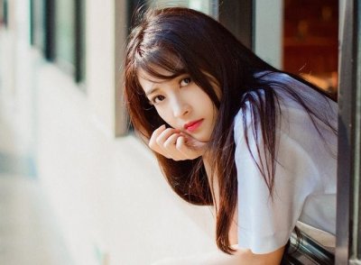 ​小说：附身控制校花[男附女]，来看看吧。