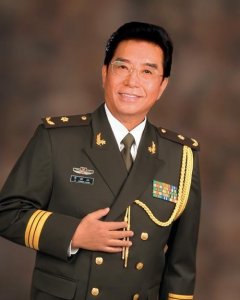 ​李双江与蒋英的故事（李双江的三段情史两个前任）