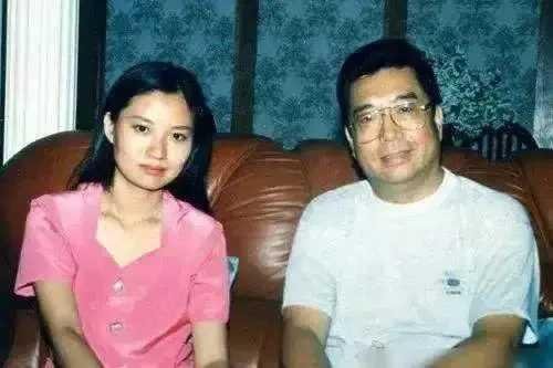 李双江与蒋英的故事（李双江的三段情史两个前任）