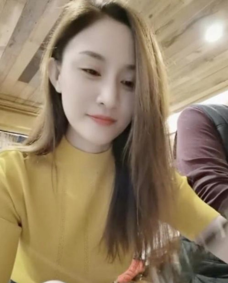 李丽丽和贾冰什么关系（国家一级演员贾冰简介）