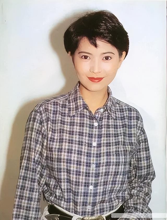 吴亦凡李小璐短信内容（吴亦凡曾收到李小璐暧昧信息）