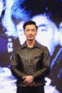 ​薛皓文个人资料简介：父亲曾是《新闻联播》主播，出道18年因一身肌肉遭误解