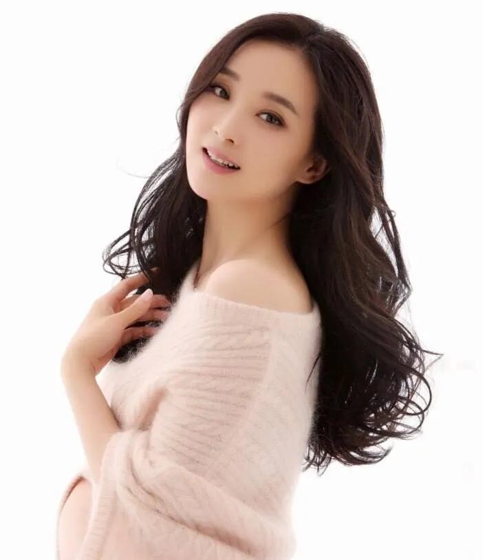 演员王艳一碗白菜汤白捡一个老公（王艳婚后被婆婆宠上天）