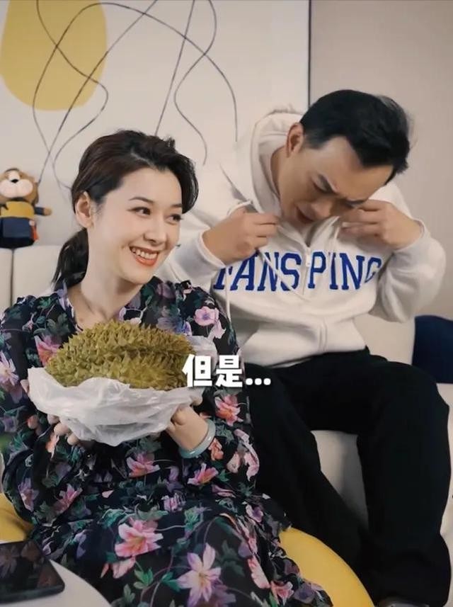 黄海冰老婆是谁（演员黄海冰结婚8年儿女双全）