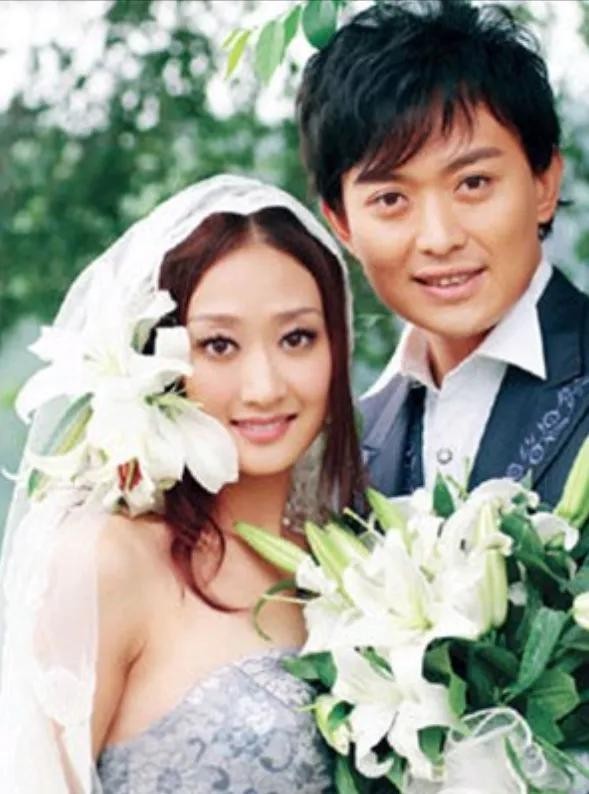 黄海冰老婆是谁（演员黄海冰结婚8年儿女双全）