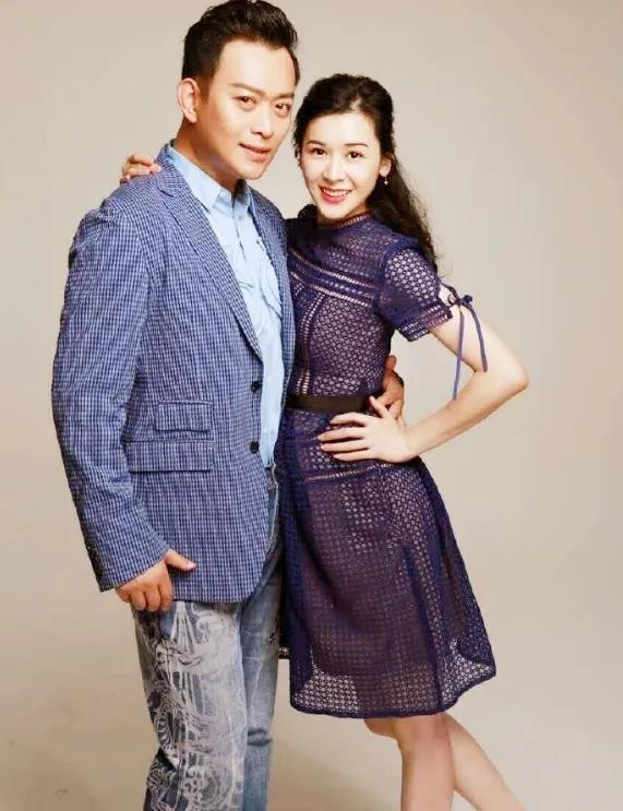 黄海冰老婆是谁（演员黄海冰结婚8年儿女双全）