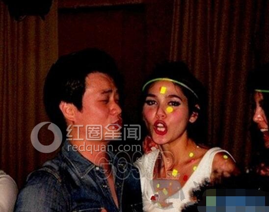 chompoo araya整容了吗 chompoo araya在泰国的地位怎么样