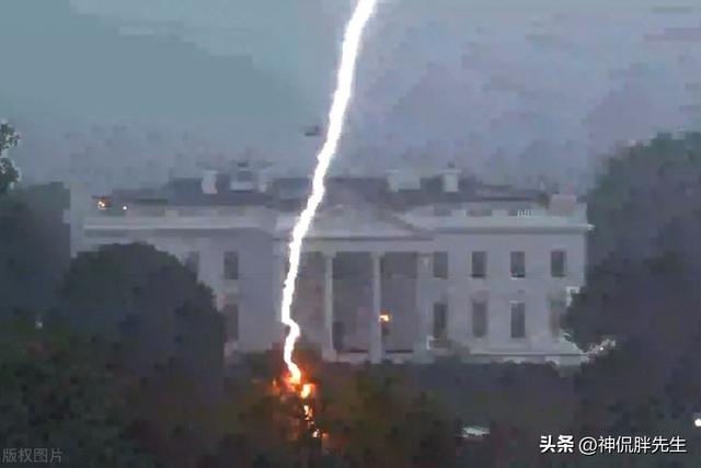 安徽一广场上多9人遭雷击2人身亡（安徽某广场4人遭雷击1人身亡）(2)