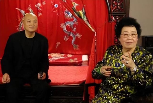 迟重瑞陈丽华访谈完整版鲁豫（北京富婆陈丽华）(6)