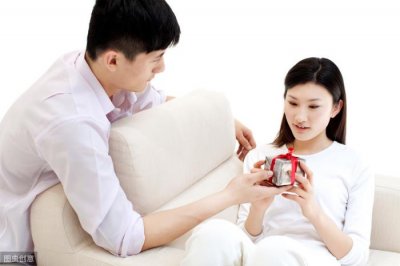 ​男人拖着不离婚对策（老公出轨后既不离婚又不和小三断）