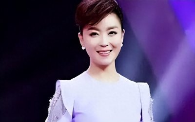 ​梨园春主持人已婚生子，丈夫是谁？至今少人知