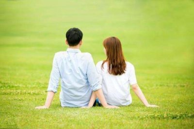 ​女生发捂脸表情的含义是什么？怎么猜透女生的心