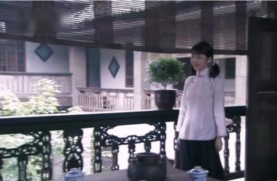谭松韵《雾都》