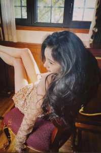 ​杨幂｜禁欲系写真 太迷人