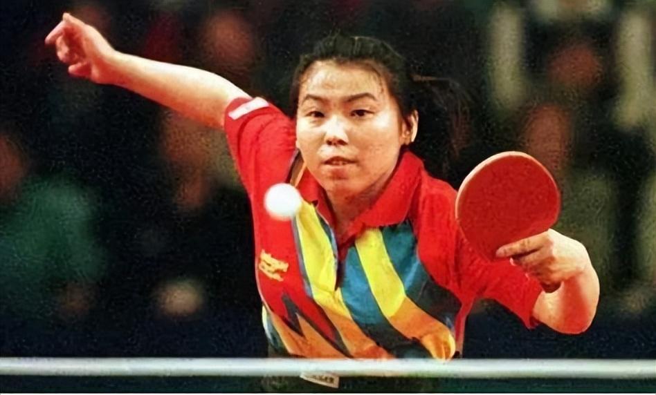 邓亚萍简介及个人简历（“乒坛女皇”邓亚萍：因个子太矮被拒绝入队，转身赢得18枚金牌）