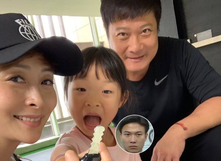 钱嘉乐钱小豪是不是双胞胎 两人谁的武功更高一些