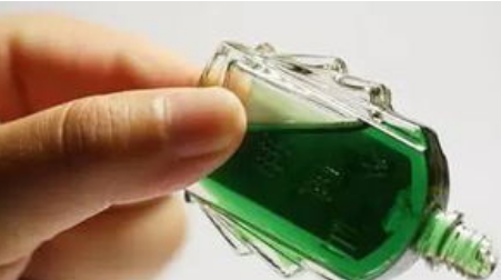 衣服上印的图案怎么能快速弄掉,如何快速去掉衣服上的logo?是印上去的胶印的那种图5