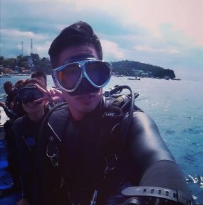 ​许孟哲比赵孟姿大多少(赵孟姿许孟哲合影)