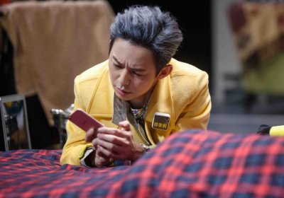 ​湖南卫视一名姓何的主持人“嫖娼”被抓，何的老师晒出行程力证清