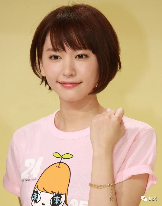 新恒结衣是谁(新垣结衣好惨,才33岁就被骂“老阿姨”了)