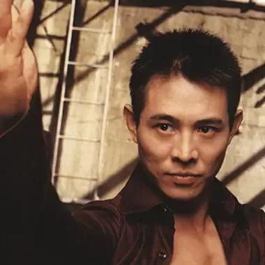 李连杰的爷爷是谁(李连杰的家世背景到底有多牛?爷爷爸爸的简介至今不敢公开)