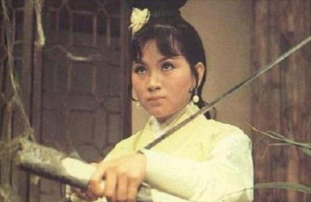 凤飞飞多大年龄去世（嫁大丈夫也幸福）(5)