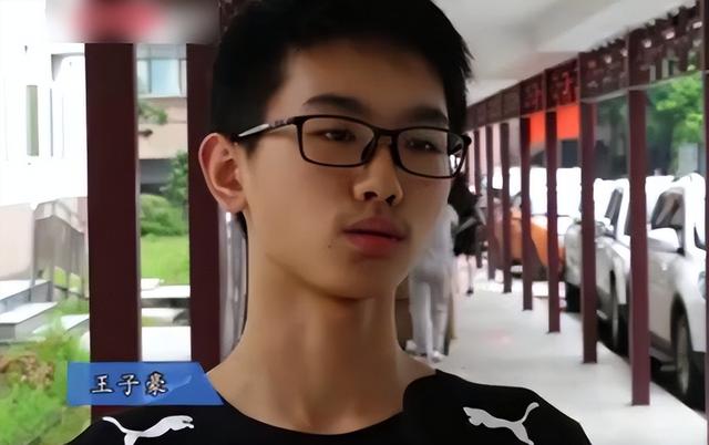 割肝救父真实案例（6年前13岁少年不顾劝阻）(20)