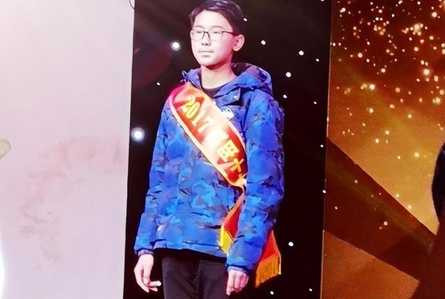 割肝救父真实案例（6年前13岁少年不顾劝阻）(21)