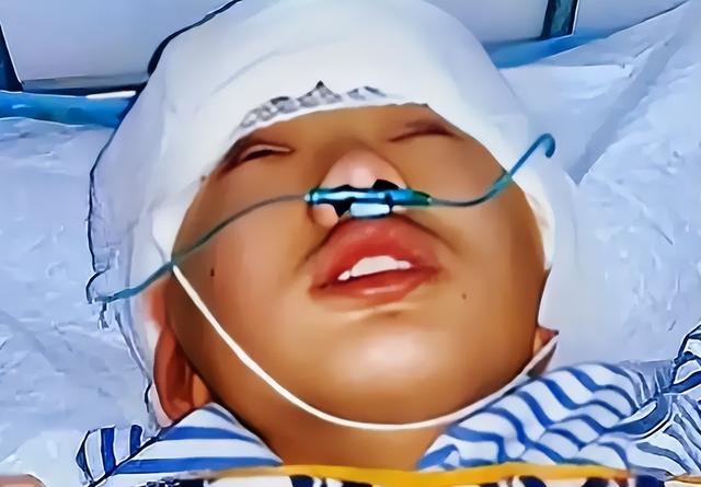 割肝救父真实案例（6年前13岁少年不顾劝阻）(1)