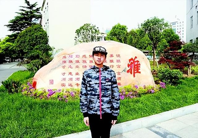 割肝救父真实案例（6年前13岁少年不顾劝阻）(18)