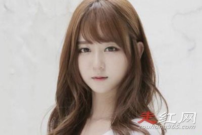 女主播朴妮唛真实身份 可真是位能豁出去的姑娘