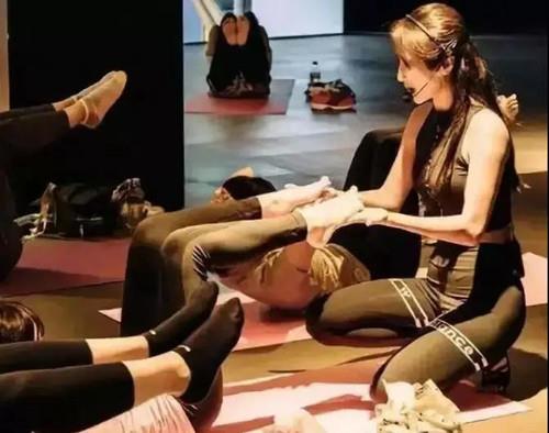 健身房的女教练到底有多野6